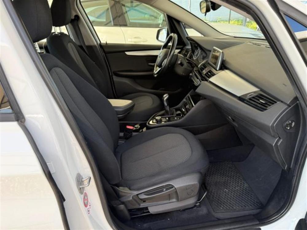 214 214 d Active Tourer NEOP