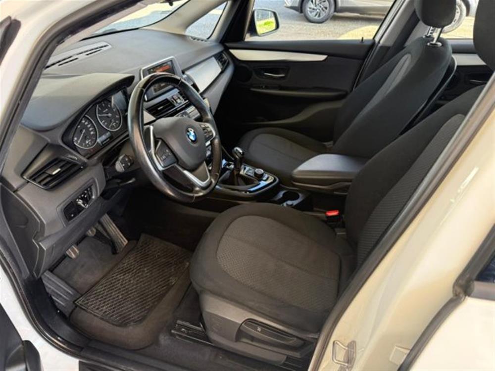 214 214 d Active Tourer NEOP