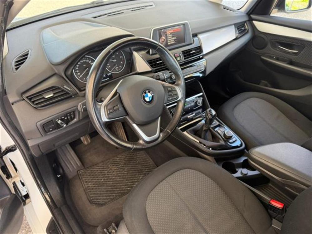 214 214 d Active Tourer NEOP