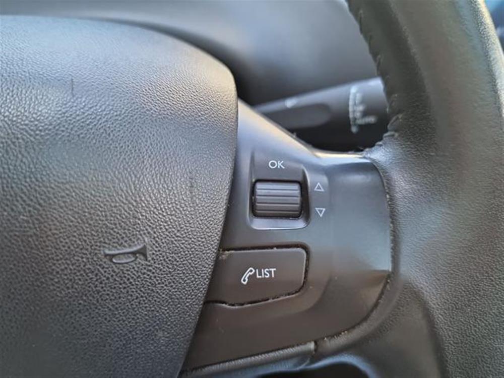 208 208 1° serie 1.4 VTi 95