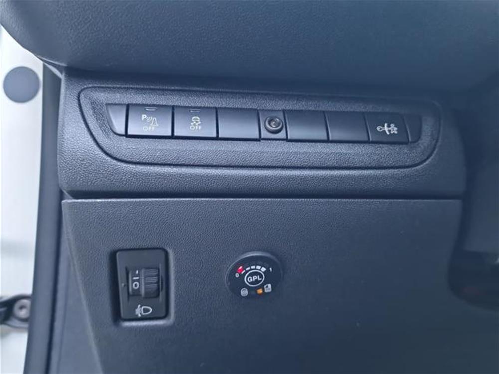 208 208 1° serie 1.4 VTi 95