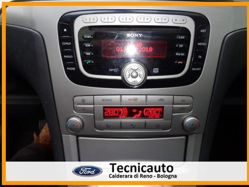S-Max S-Max 2.0 TDCi 130CV 6tr.