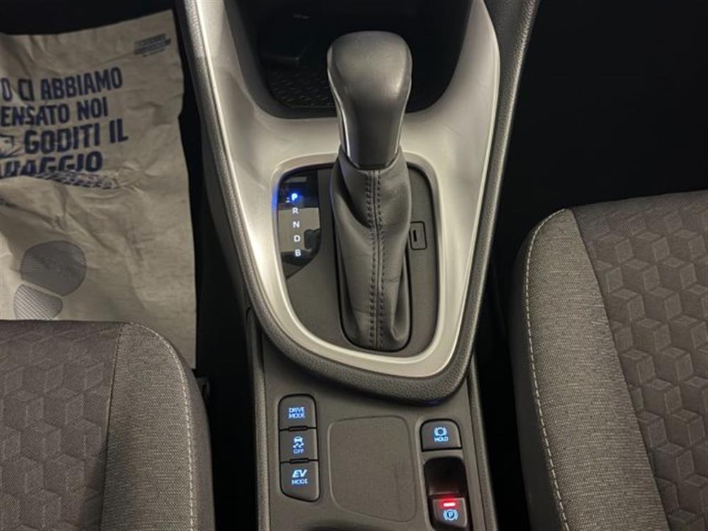 Yaris Yaris 1.5 Hybrid 5 porte T