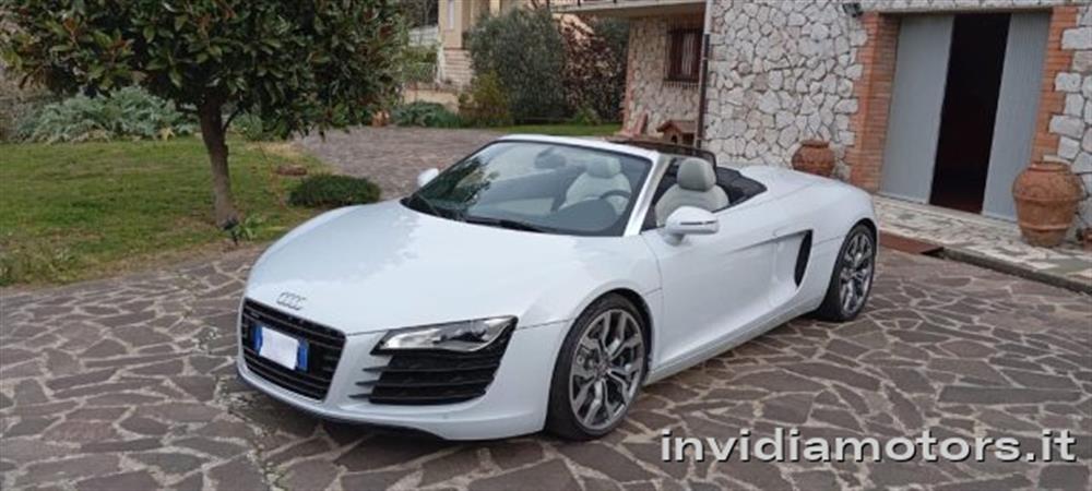 R8 R8 Spyder 4.2 V8 FSI qu