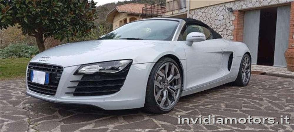R8 R8 Spyder 4.2 V8 FSI qu