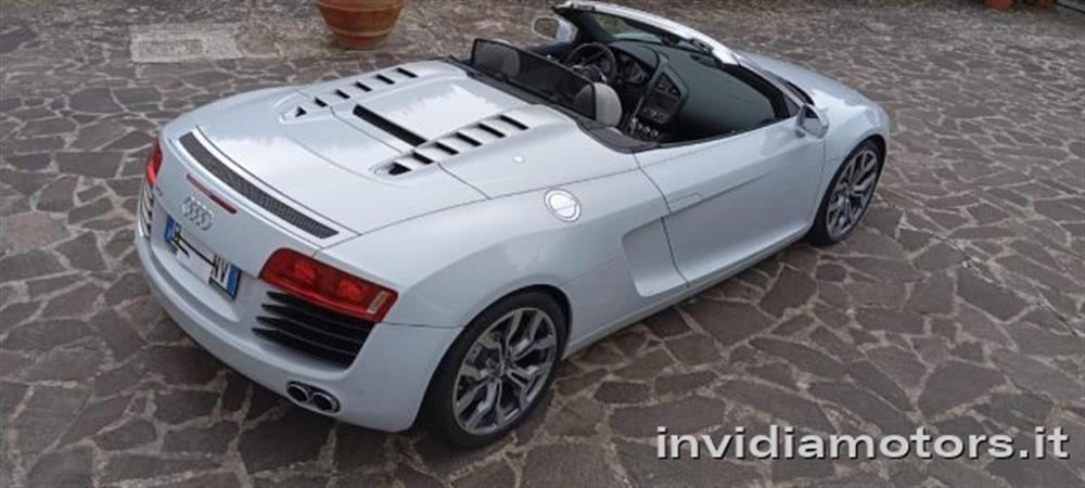 R8 R8 Spyder 4.2 V8 FSI qu