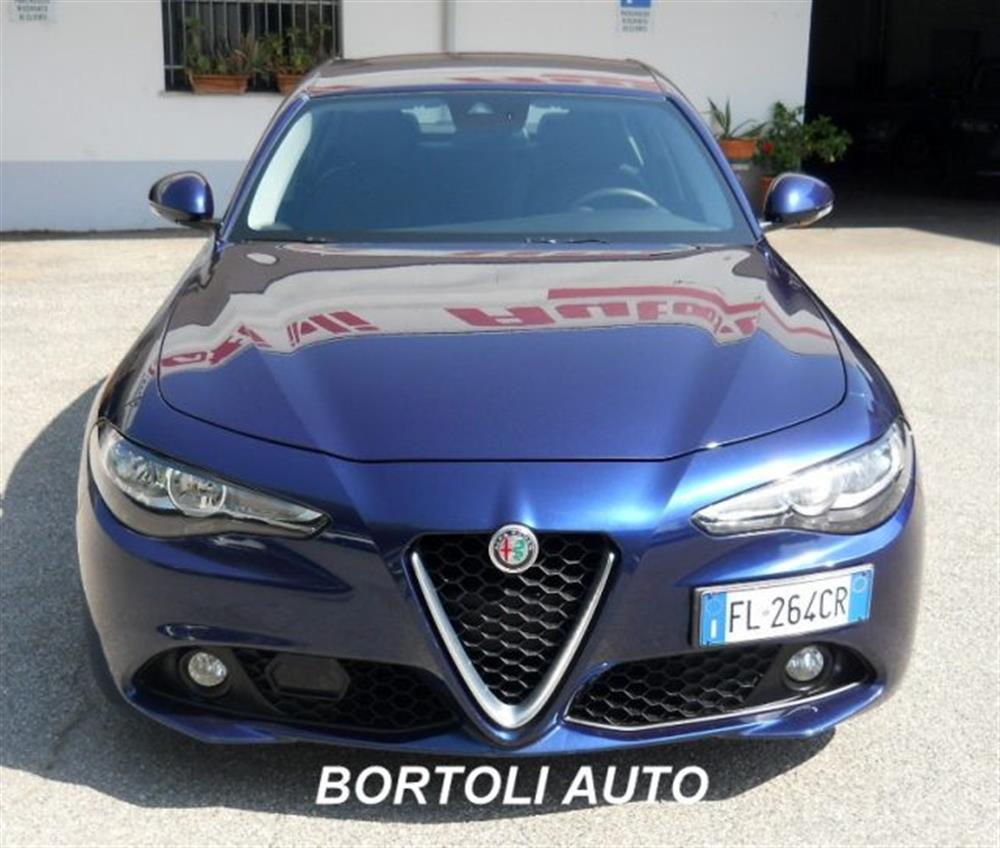 Giulia Giulia 2.2 TD 80.000 KM BU