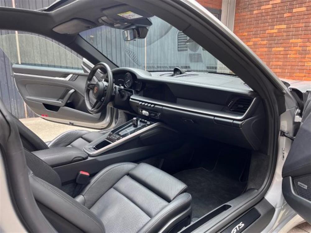 911 911 Carrera 2 GTS tetto