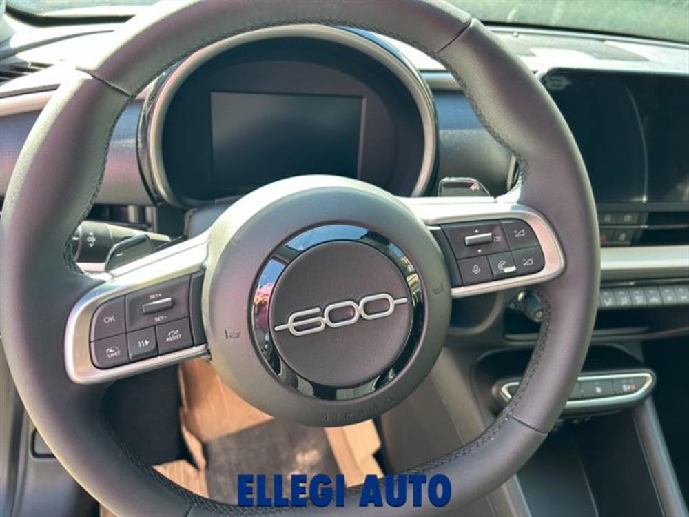 600 600 Hybrid 100 CV DCT MH