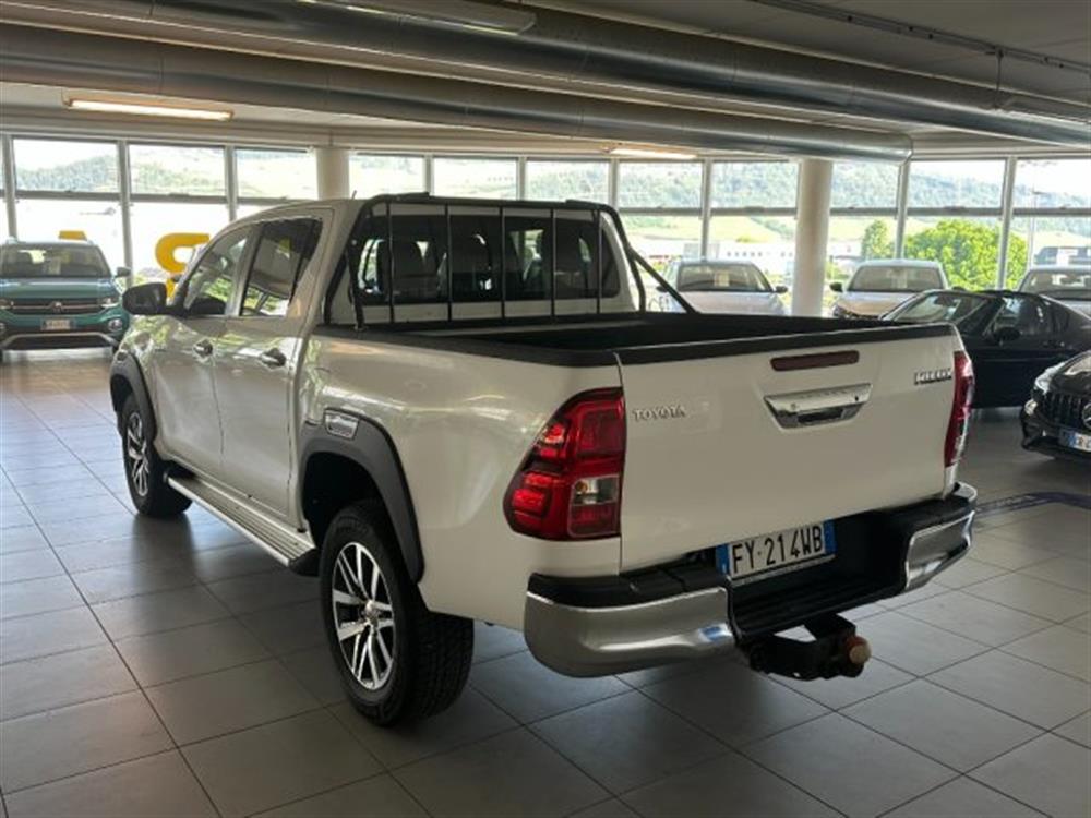 Hilux Hilux 2.400 DIESEL 150 CV