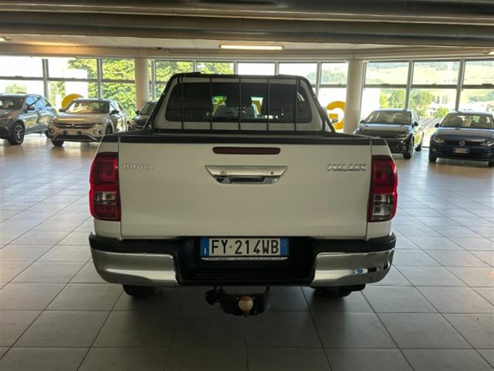 Hilux Hilux 2.400 DIESEL 150 CV