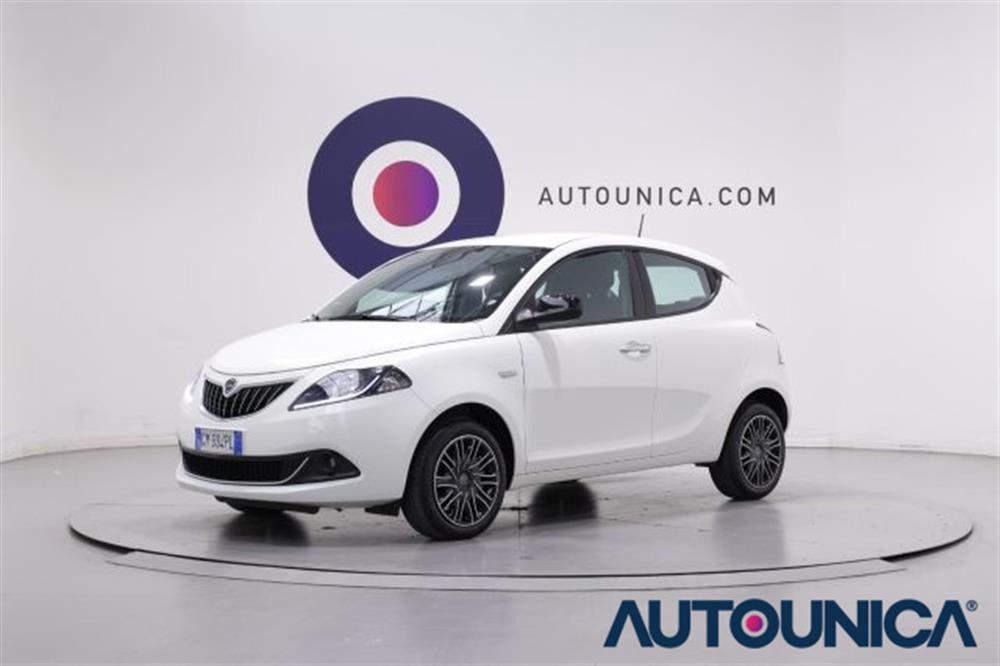 Ypsilon Ypsilon 1.0 FIREFLY 5 PORTE