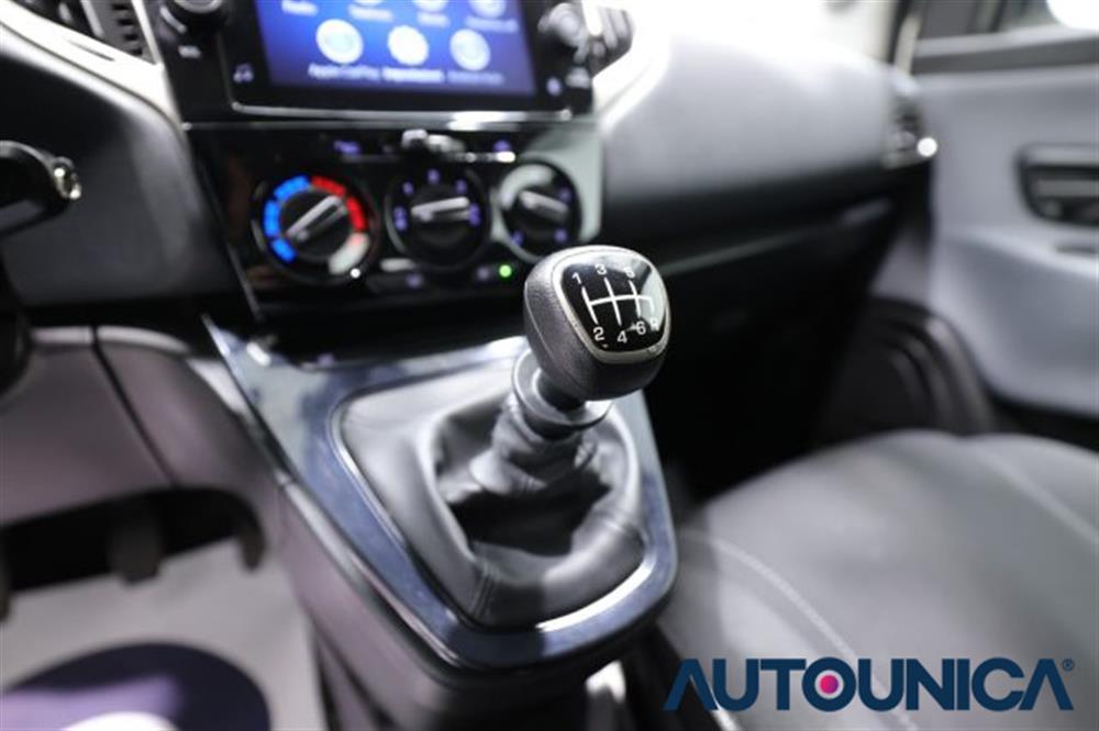 Ypsilon Ypsilon 1.0 FIREFLY 5 PORTE