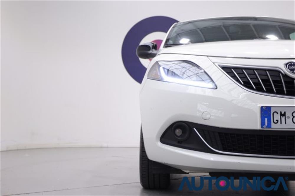 Ypsilon Ypsilon 1.0 FIREFLY 5 PORTE