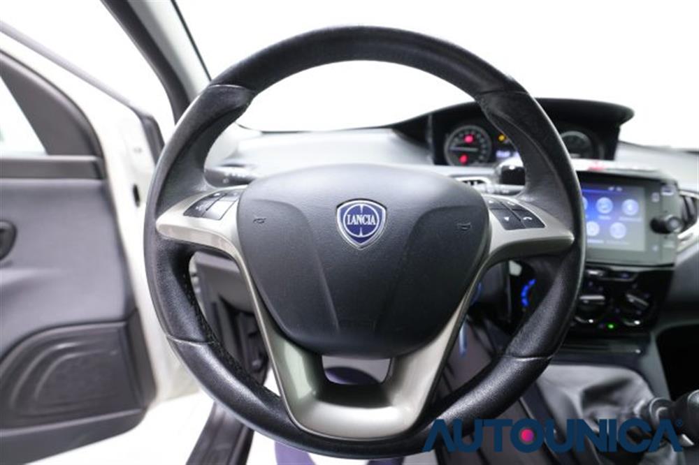 Ypsilon Ypsilon 1.0 FIREFLY 5 PORTE