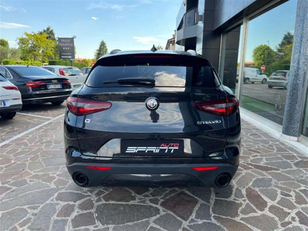 Stelvio Stelvio Q4 2.2 TURBODIESEL 1