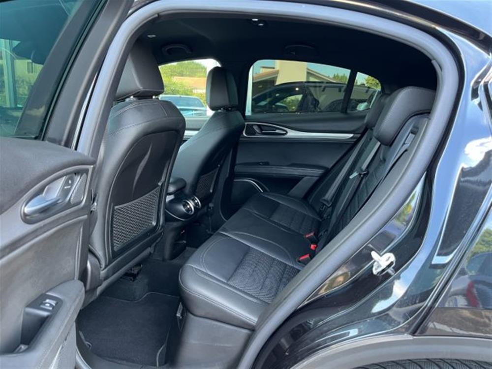 Stelvio Stelvio Q4 2.2 TURBODIESEL 1