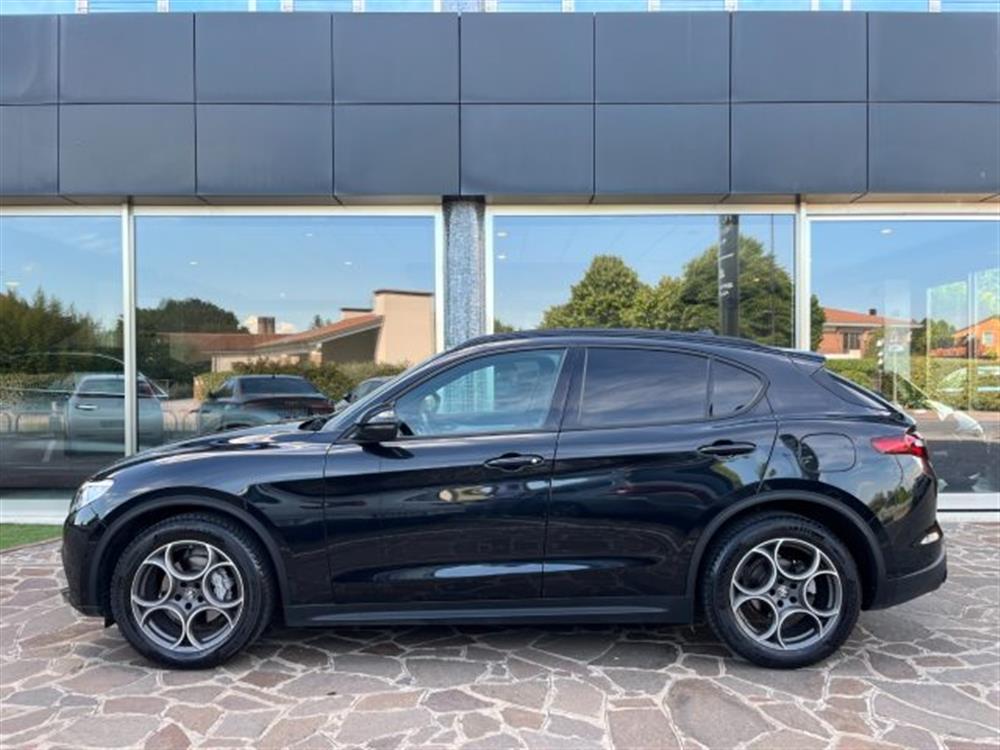 Stelvio Stelvio Q4 2.2 TURBODIESEL 1
