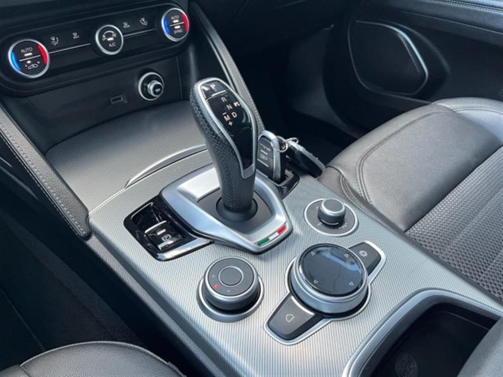 Stelvio Stelvio Q4 2.2 TURBODIESEL 1