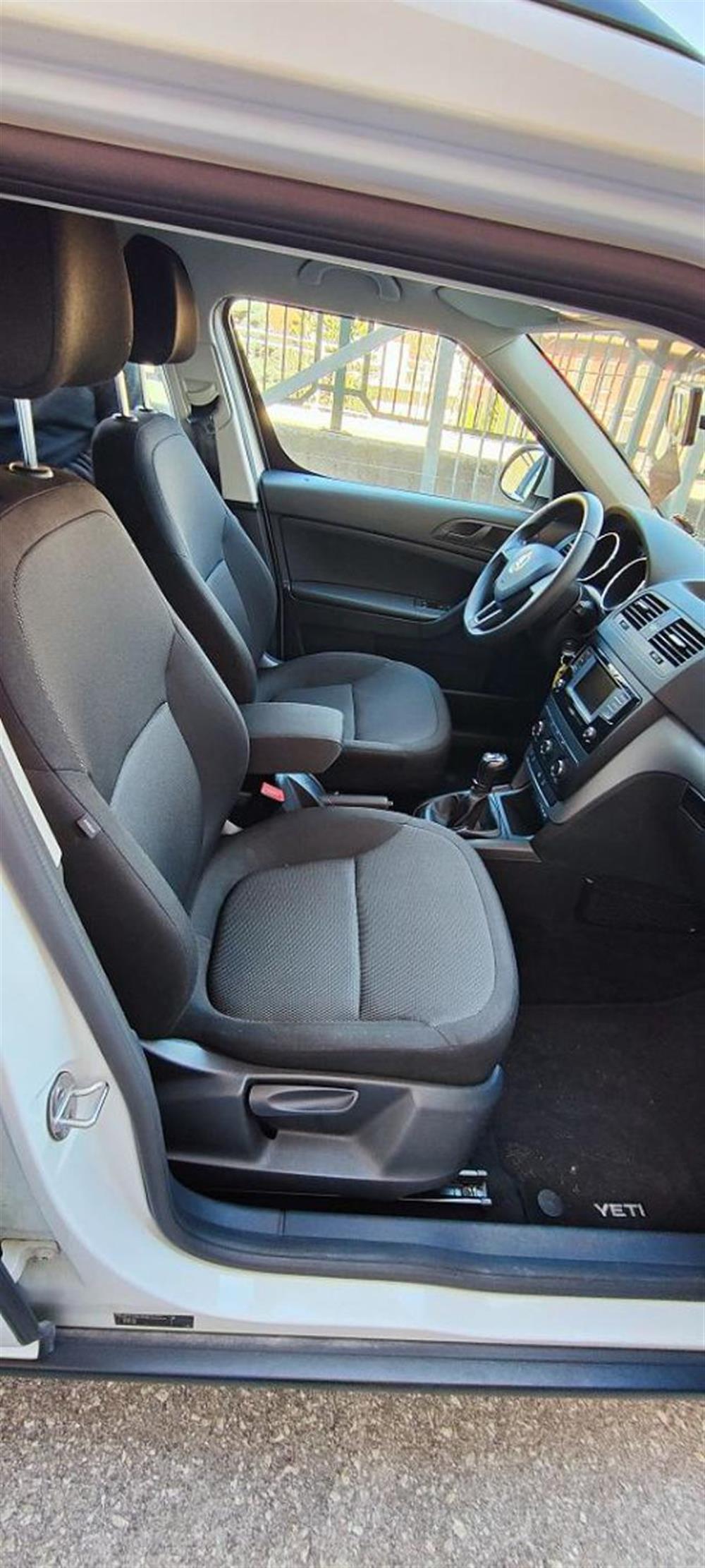 Yeti Yeti OUTDOOR 2.0 TDI AMBI