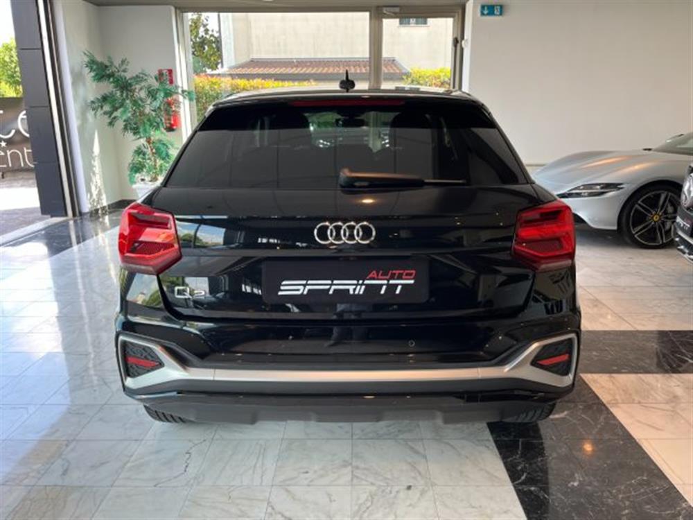 Q2 Q2 35 TFSI 150CV S-TRON