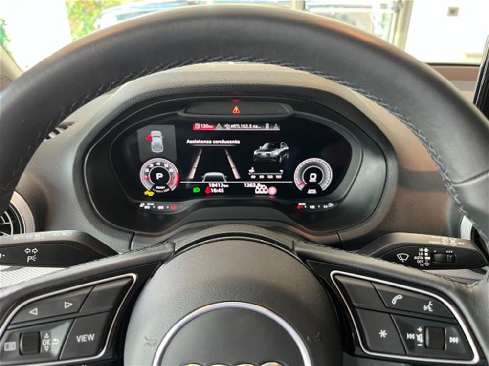 Q2 Q2 35 TFSI 150CV S-TRON
