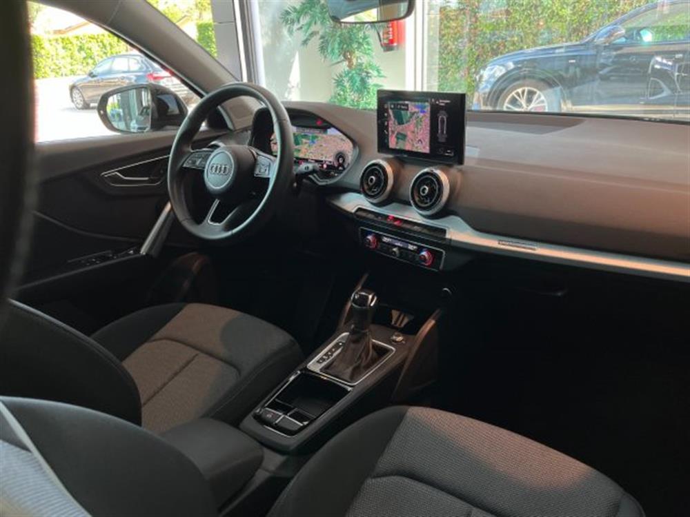 Q2 Q2 35 TFSI 150CV S-TRON