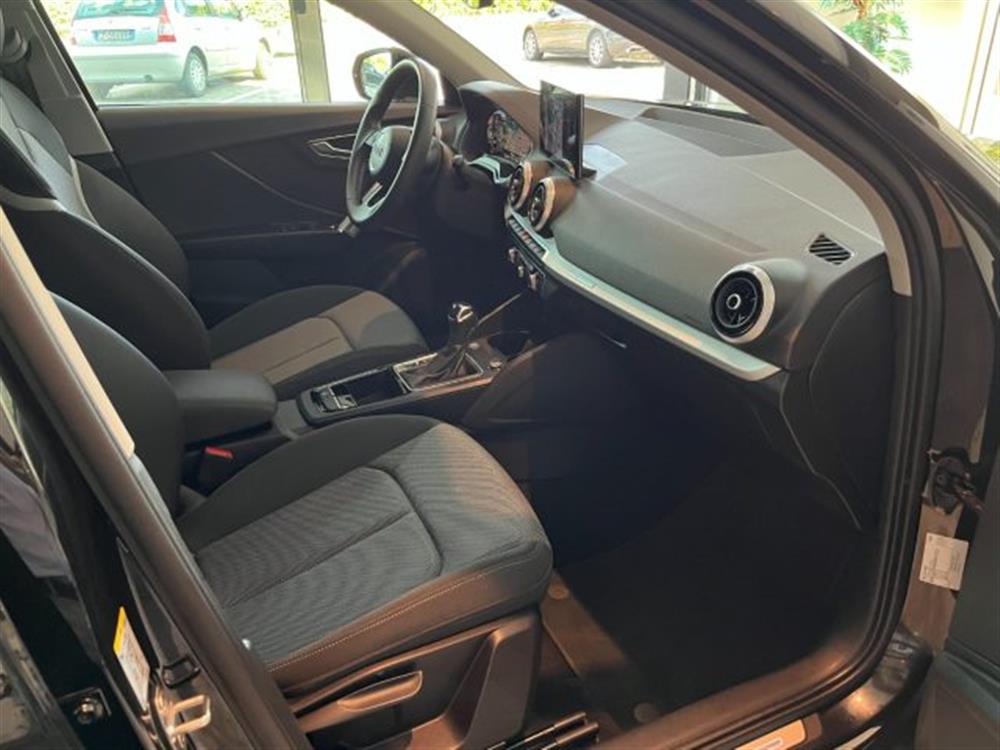 Q2 Q2 35 TFSI 150CV S-TRON