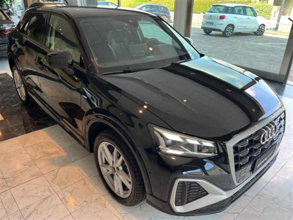 Q2 Q2 35 TFSI 150CV S-TRON