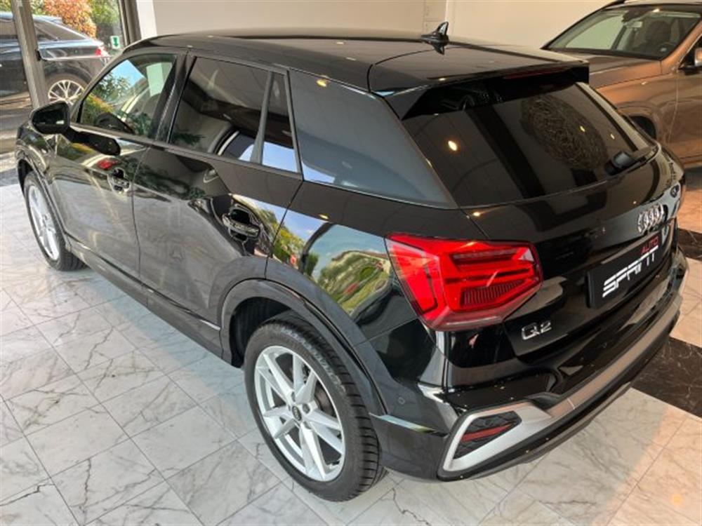 Q2 Q2 35 TFSI 150CV S-TRON