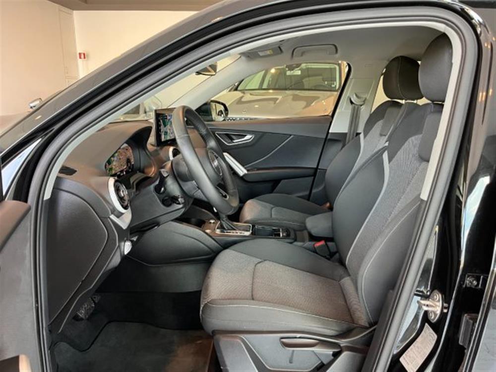Q2 Q2 35 TFSI 150CV S-TRON