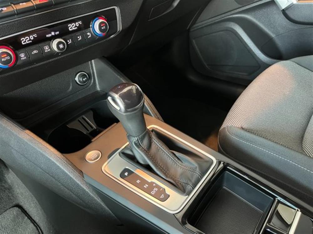 Q2 Q2 35 TFSI 150CV S-TRON
