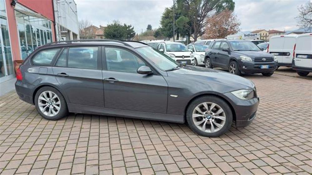 320 320 d cat Touring Attiva