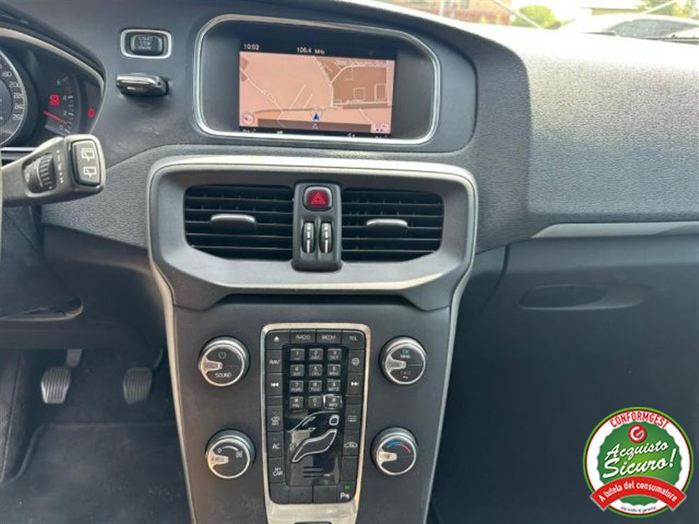 V40 V40 D2 Business