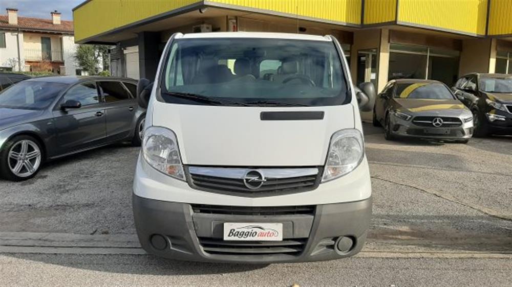 Vivaro Vivaro 27 2.0 CDTI 120CV AU