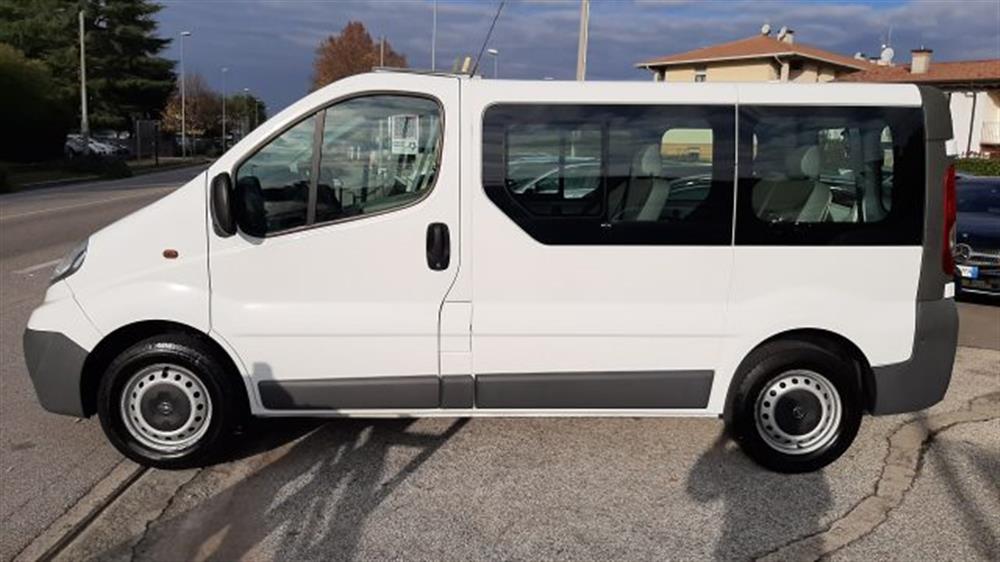 Vivaro Vivaro 27 2.0 CDTI 120CV AU