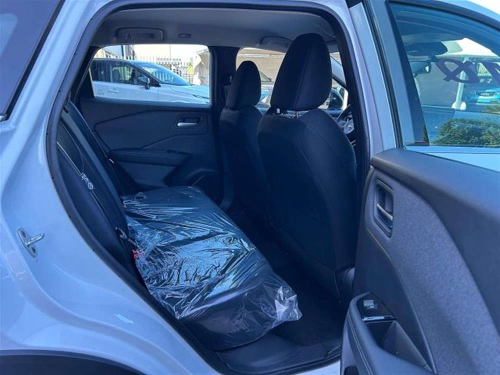 Qashqai Qashqai ACENTA MHYB 140CV MT