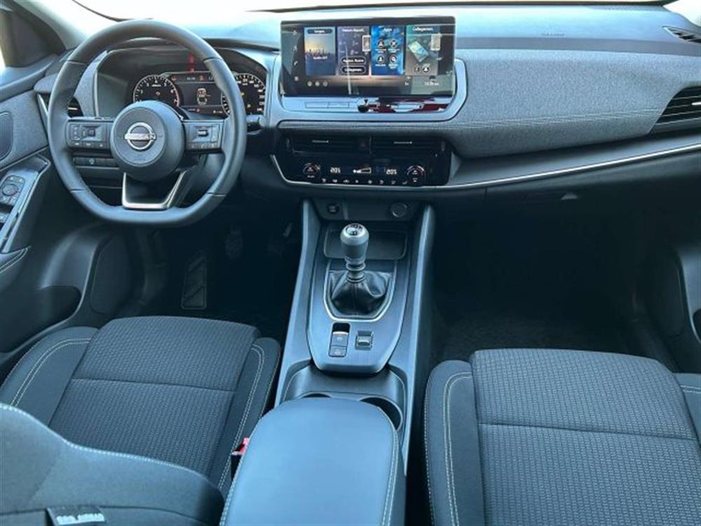 Qashqai Qashqai ACENTA MHYB 140CV MT
