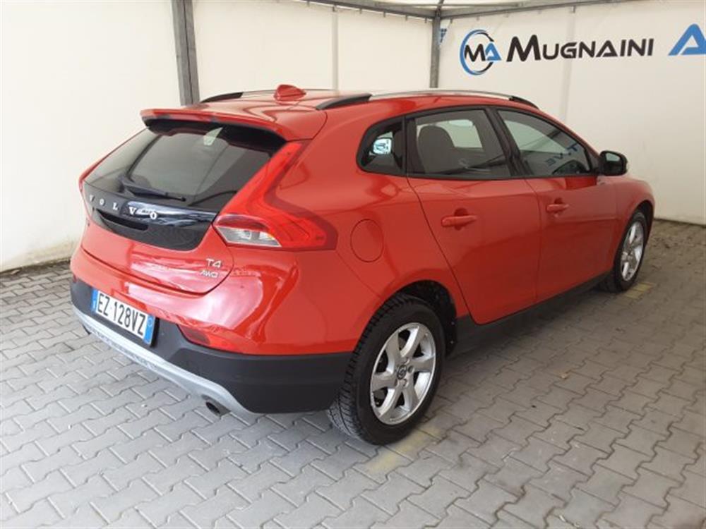 V40 Cross Country V40 Cross Country T4 190cv AWD Geartro