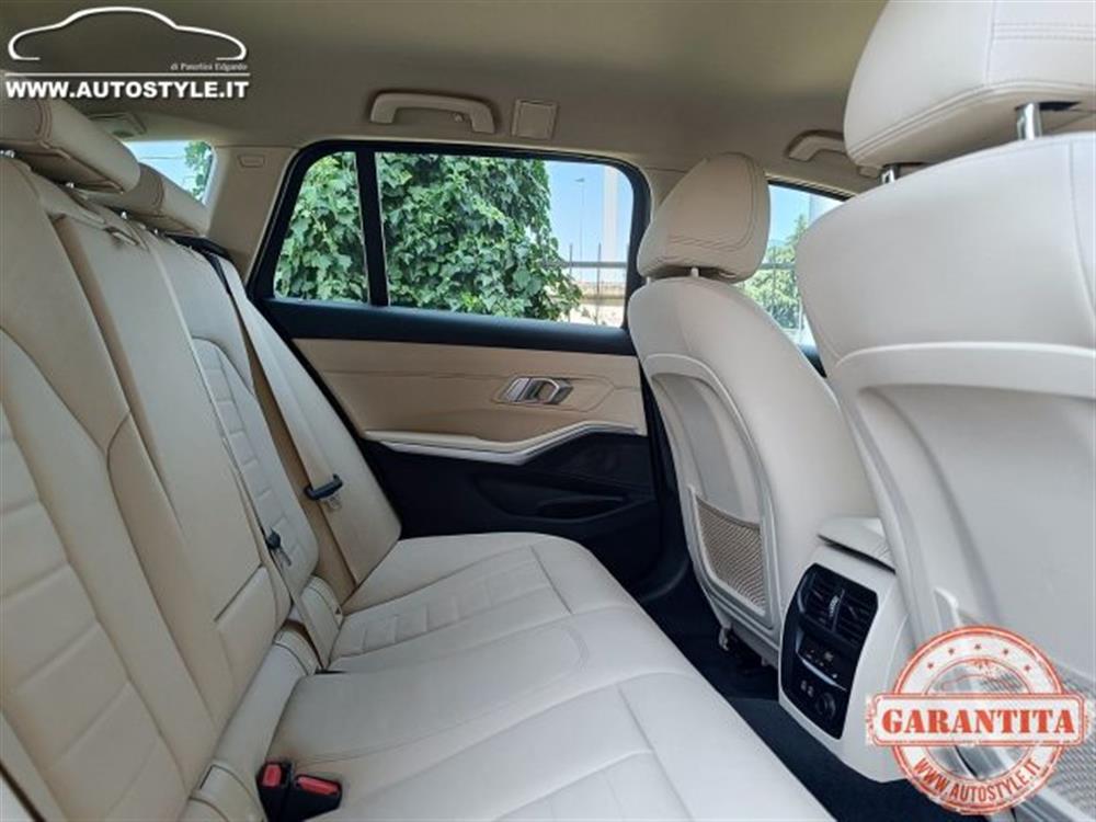 320 320 d Touring LUXURY STE