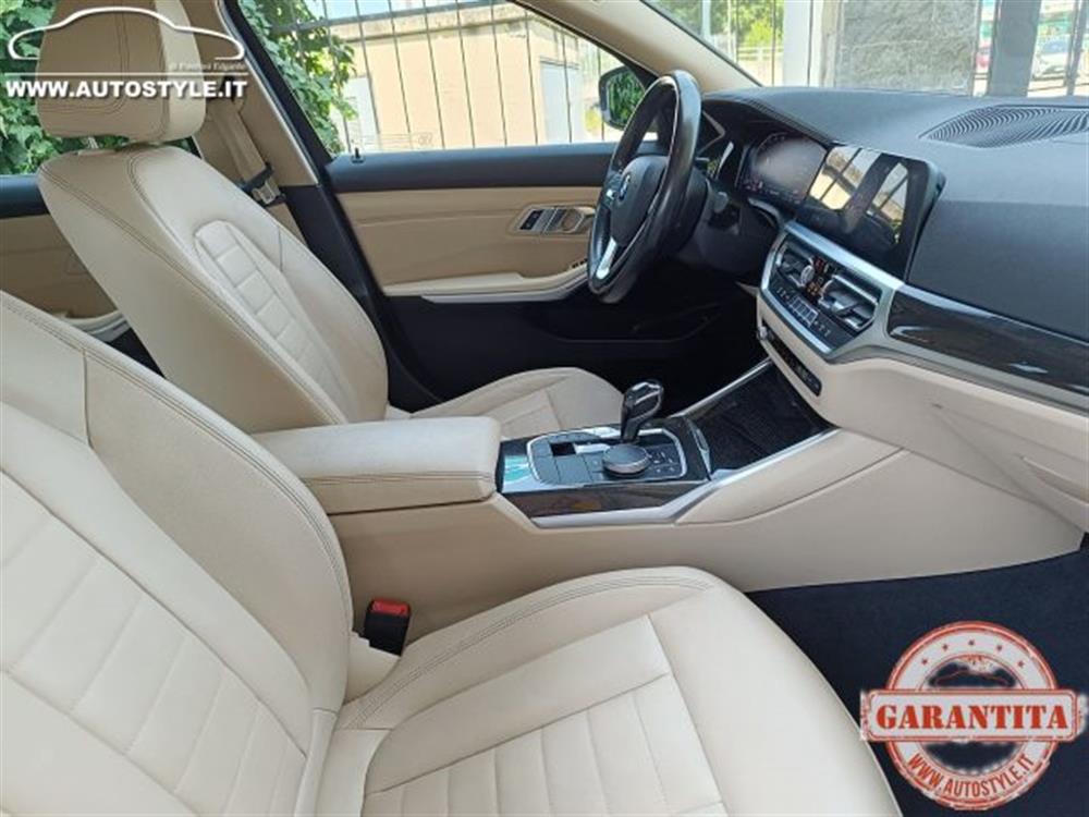 320 320 d Touring LUXURY STE