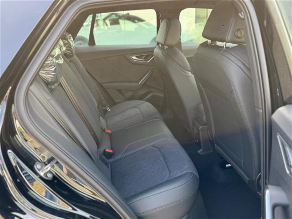 Q2 Q2 35 TDI S tronic S li