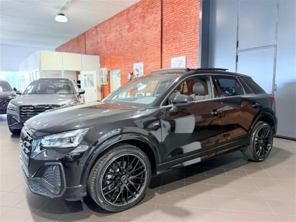 Q2 Q2 35 TDI S tronic S li