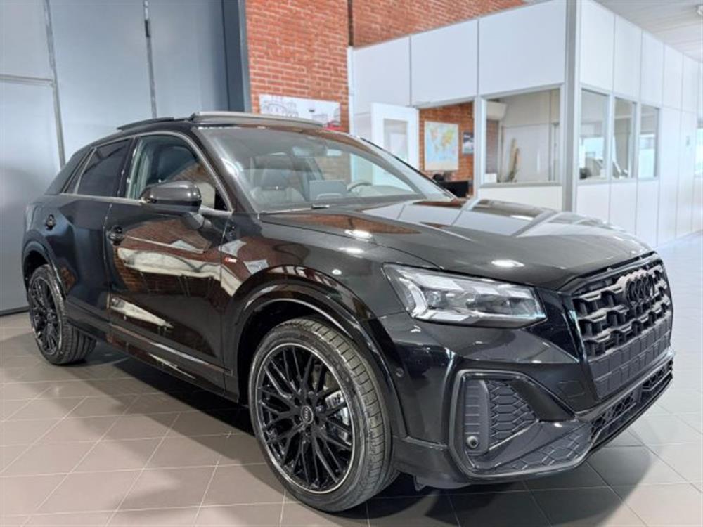 Q2 Q2 35 TDI S tronic S li