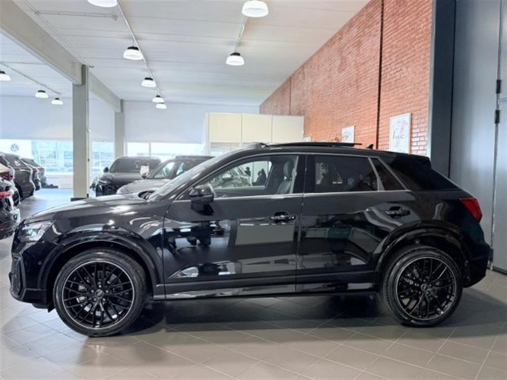 Q2 Q2 35 TDI S tronic S li