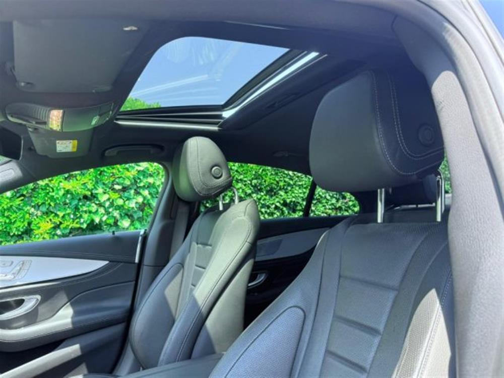 CLS 300 CLS 300 d 4Matic Mild hybrid