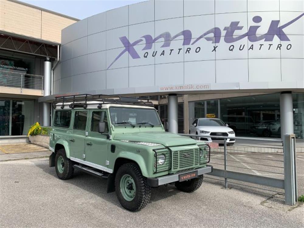 Defender Defender 110 2.2 TD4 Station