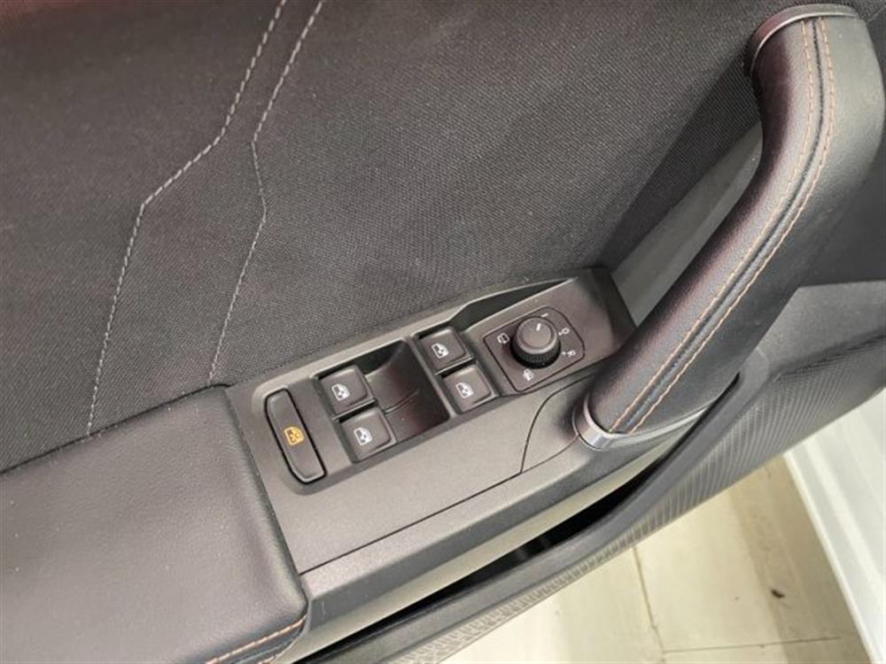 Leon Leon 2.0 TDI DSG 5P 150CV