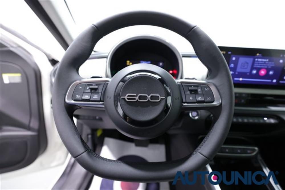 600 600 HYBRID 110 CV DCT MH