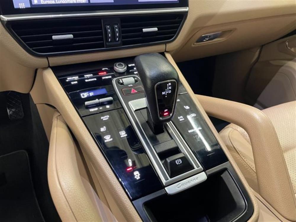 Cayenne Cayenne 3.0 V6 E-Hybrid Aut.